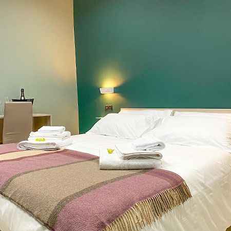 Domus Pisanelli Hotell Napoli Eksteriør bilde