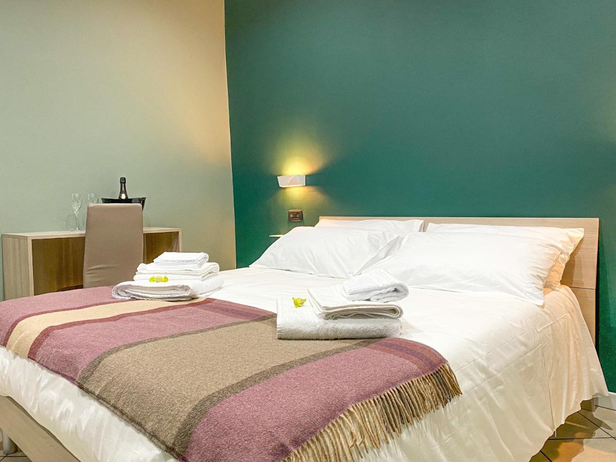 Domus Pisanelli Hotell Napoli Eksteriør bilde