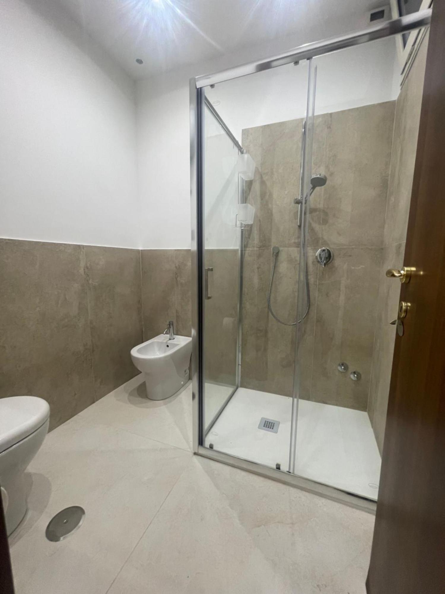 Domus Pisanelli Hotell Napoli Eksteriør bilde